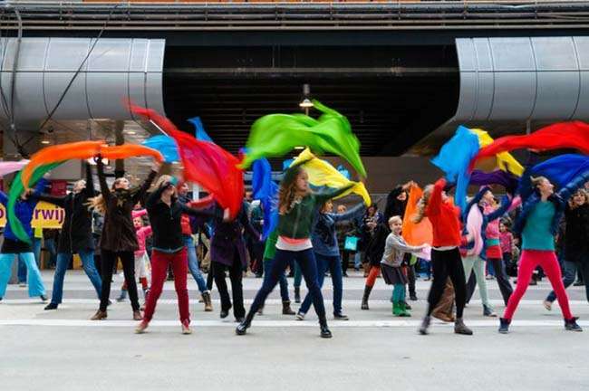 Nhảy Flashmob Là Gì - Ý Nghĩa Của Việc Nhảy Flashmob - Thánh chiến 3D